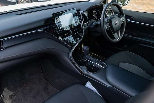 2024 Toyota Camry Ascent AXVH70R