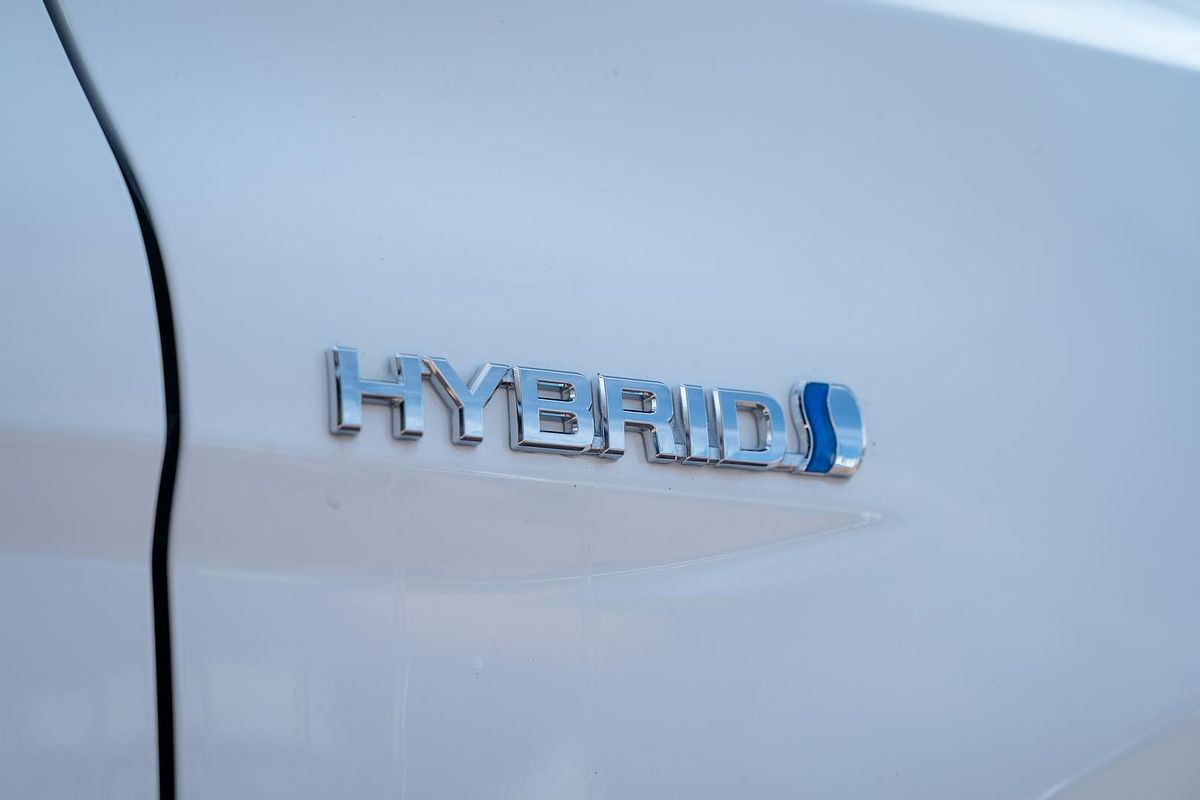 2024 Toyota Camry Ascent AXVH70R