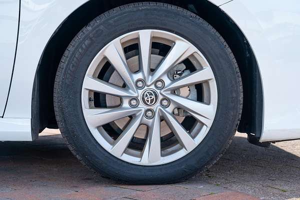 2024 Toyota Camry Ascent AXVH70R
