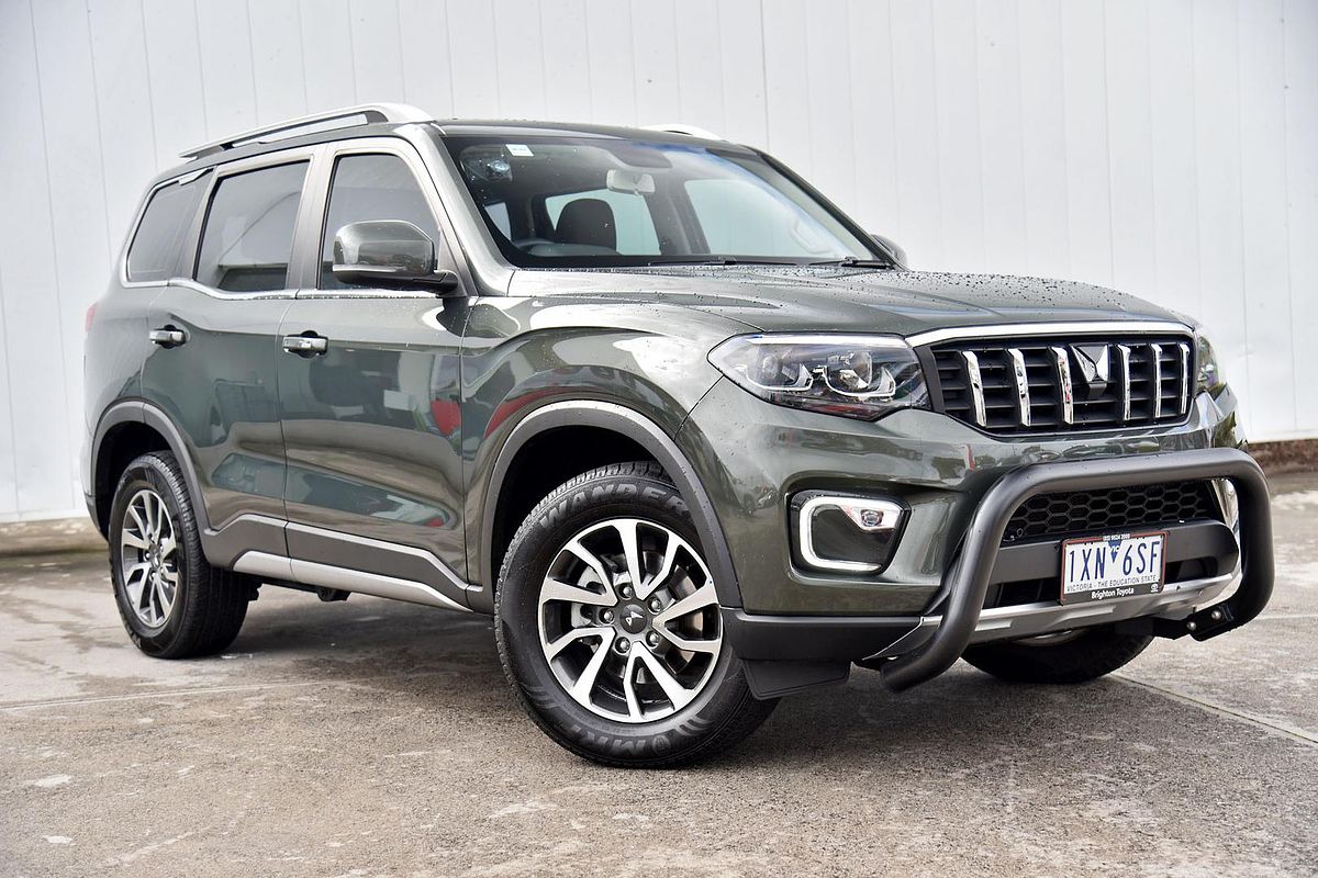 2023 Mahindra Scorpio Z8