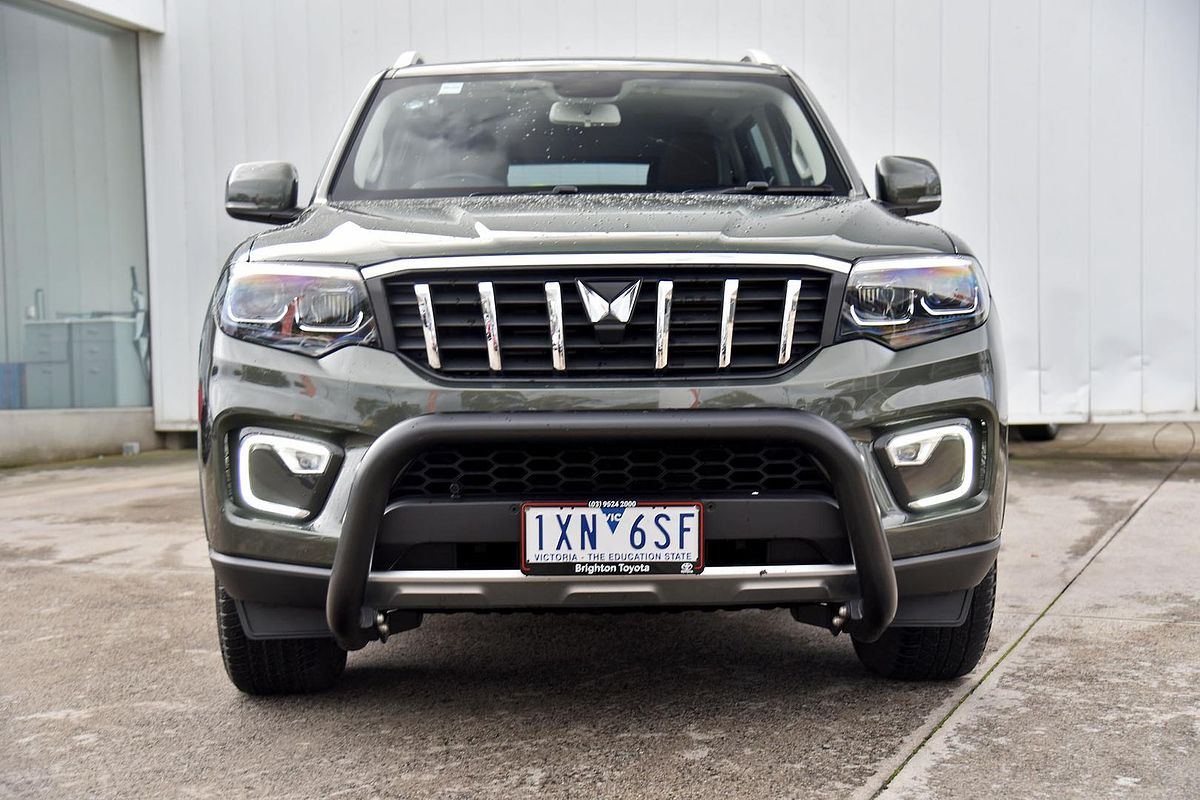 2023 Mahindra Scorpio Z8