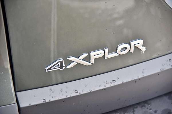 2023 Mahindra Scorpio Z8