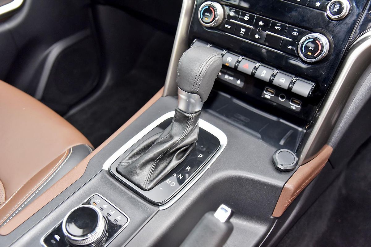 2023 Mahindra Scorpio Z8