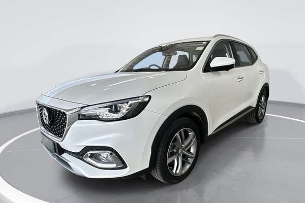 2023 MG HS Essence X SAS23