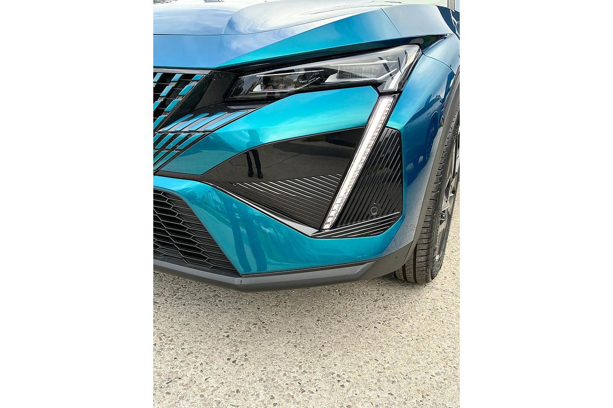 2025 Peugeot 408 GT Premium Hybrid P54
