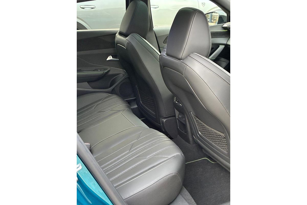2025 Peugeot 408 GT Premium Hybrid P54