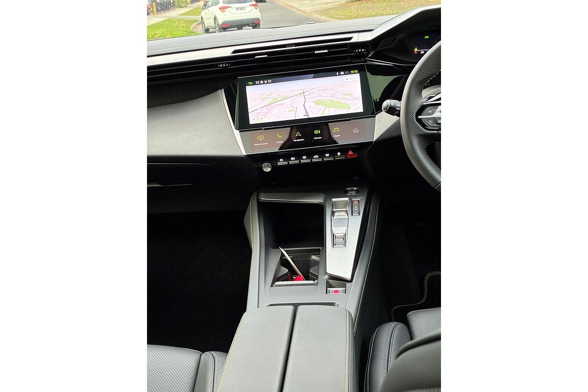 2025 Peugeot 408 GT Premium Hybrid P54
