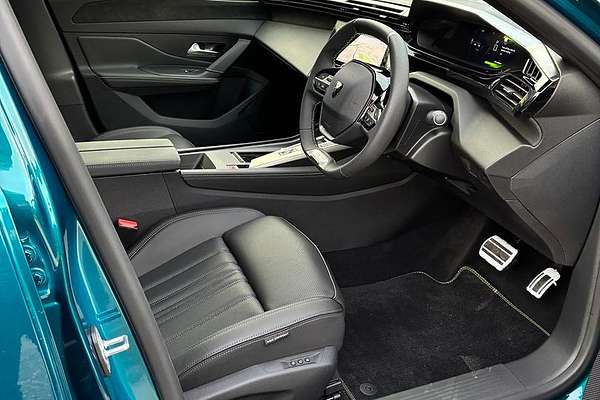 2025 Peugeot 408 GT Premium Hybrid P54