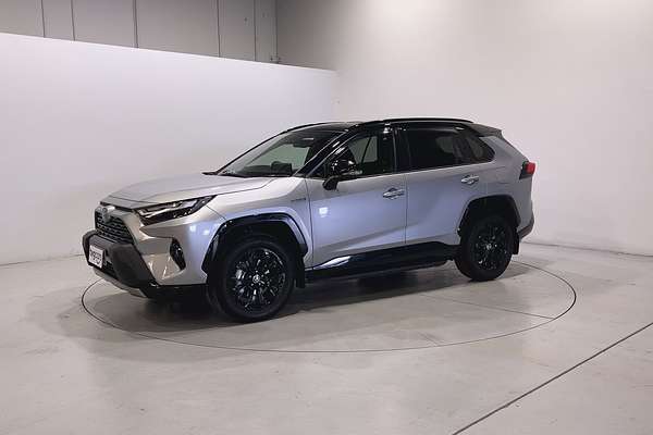 2024 Toyota RAV4 XSE AXAH54R