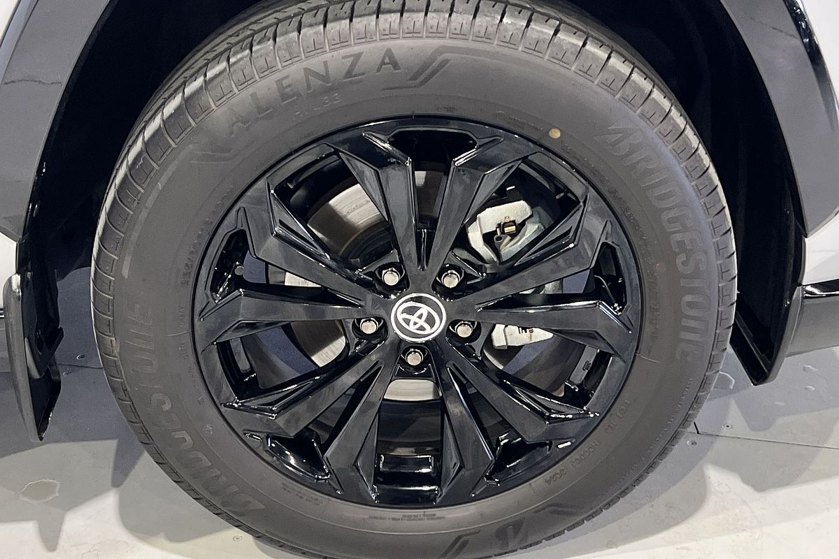 2024 Toyota RAV4 XSE AXAH54R