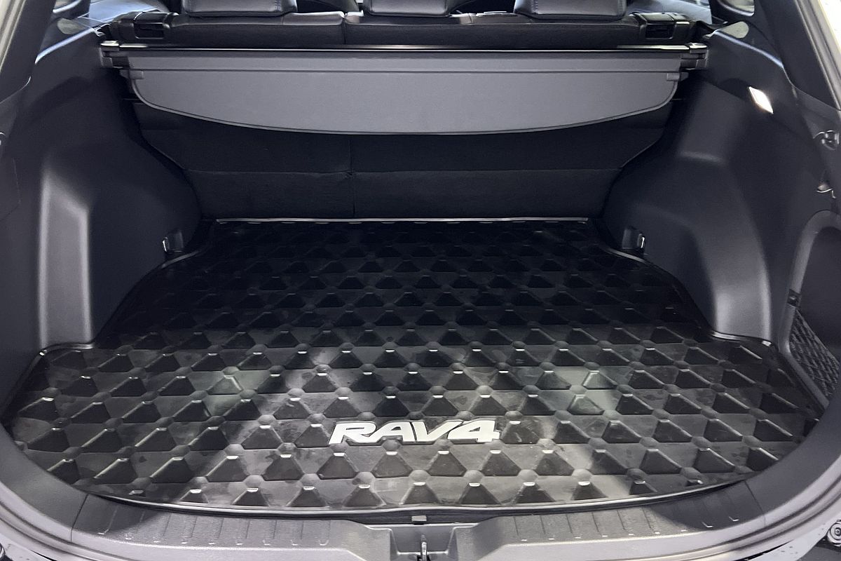 2024 Toyota RAV4 XSE AXAH54R
