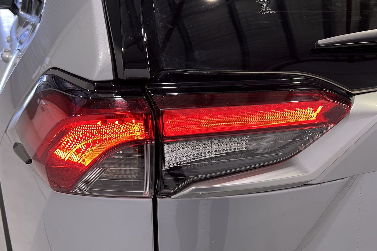 2024 Toyota RAV4 XSE AXAH54R