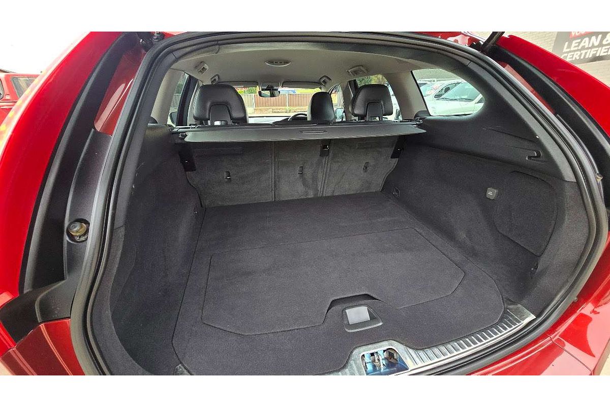 2016 Volvo XC60 T5 Luxury