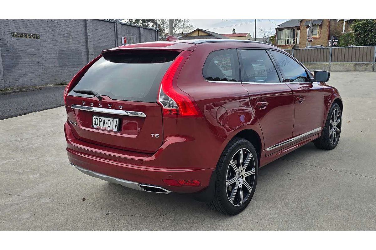2016 Volvo XC60 T5 Luxury