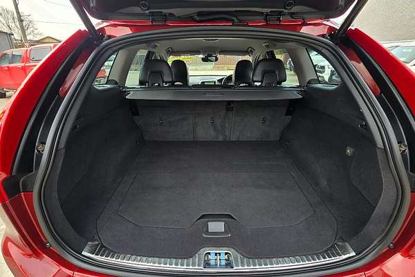 2016 Volvo XC60 T5 Luxury