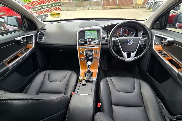 2016 Volvo XC60 T5 Luxury