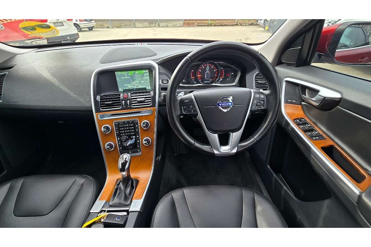 2016 Volvo XC60 T5 Luxury