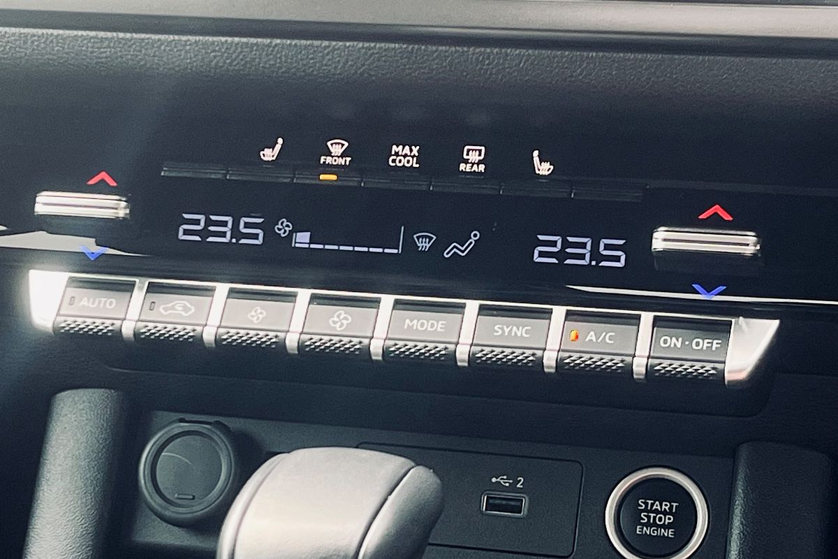 2024 Mitsubishi Triton GSR MV 4X4