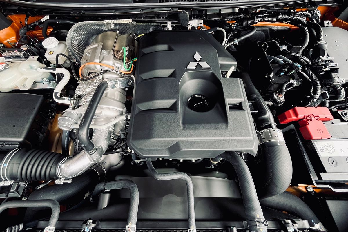 2024 Mitsubishi Triton GSR MV 4X4