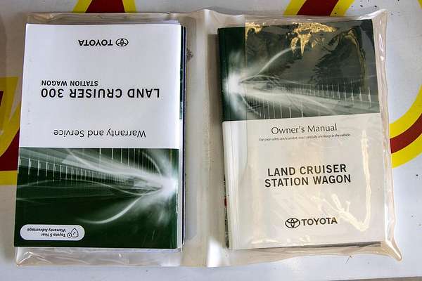 2021 Toyota Landcruiser VX FJA300R