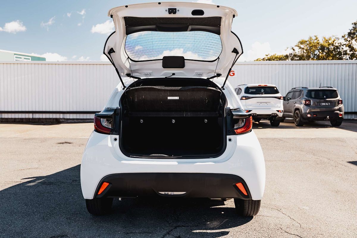 2022 Toyota Yaris Ascent Sport MXPA10R