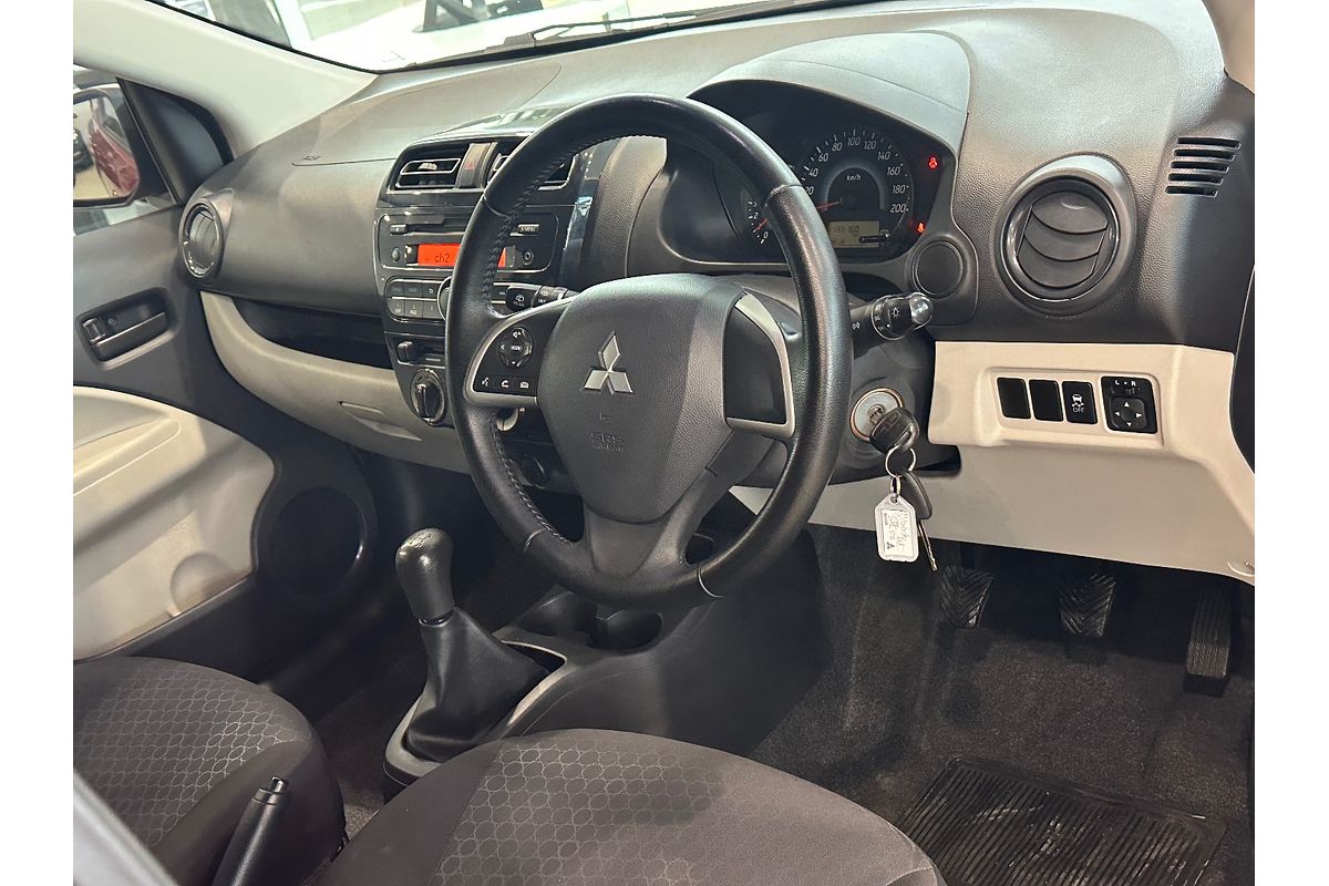 2014 Mitsubishi Mirage ES LA