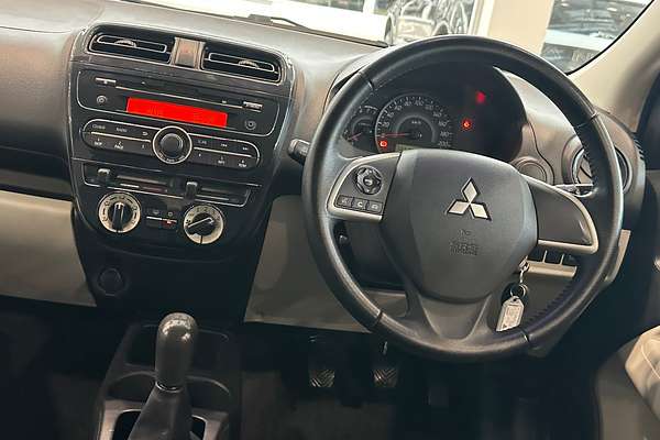2014 Mitsubishi Mirage ES LA
