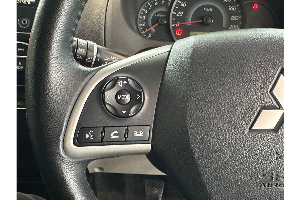2014 Mitsubishi Mirage ES LA