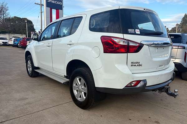 2016 Isuzu MU-X LS-M