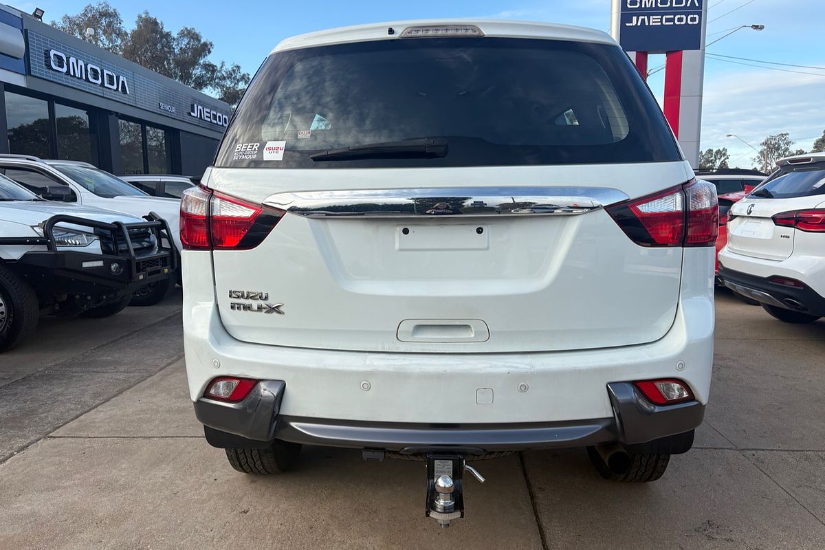 2016 Isuzu MU-X LS-M