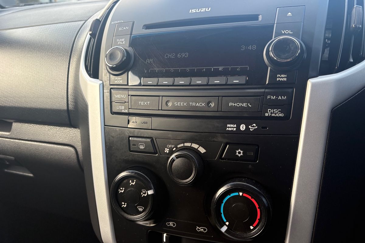 2016 Isuzu MU-X LS-M