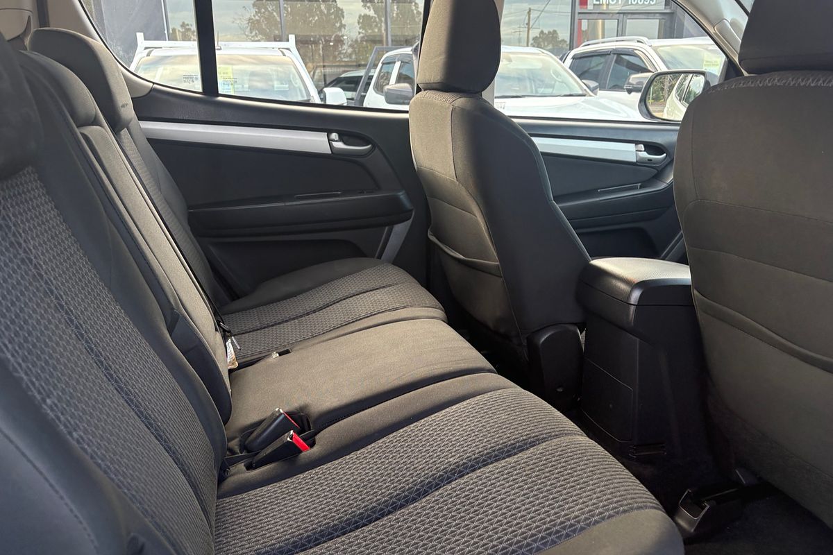 2016 Isuzu MU-X LS-M
