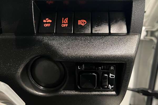 2023 Suzuki Jimny Heritage Edition GJ