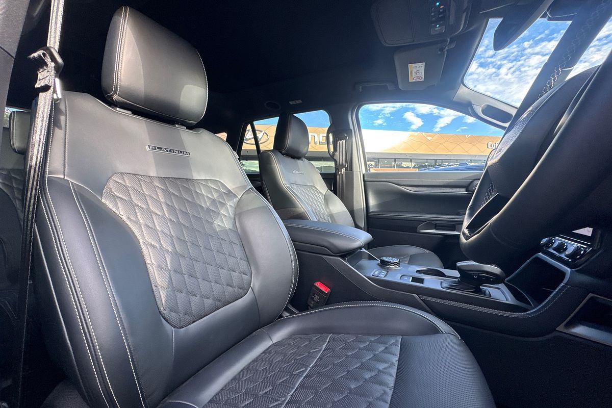 2025 Ford Everest Platinum 3.0L
