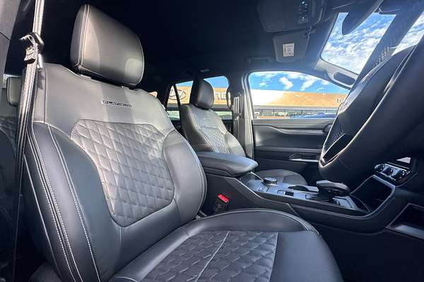 2025 Ford Everest Platinum 3.0L