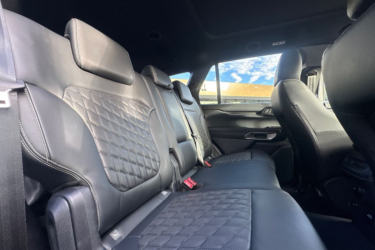 2025 Ford Everest Platinum 3.0L