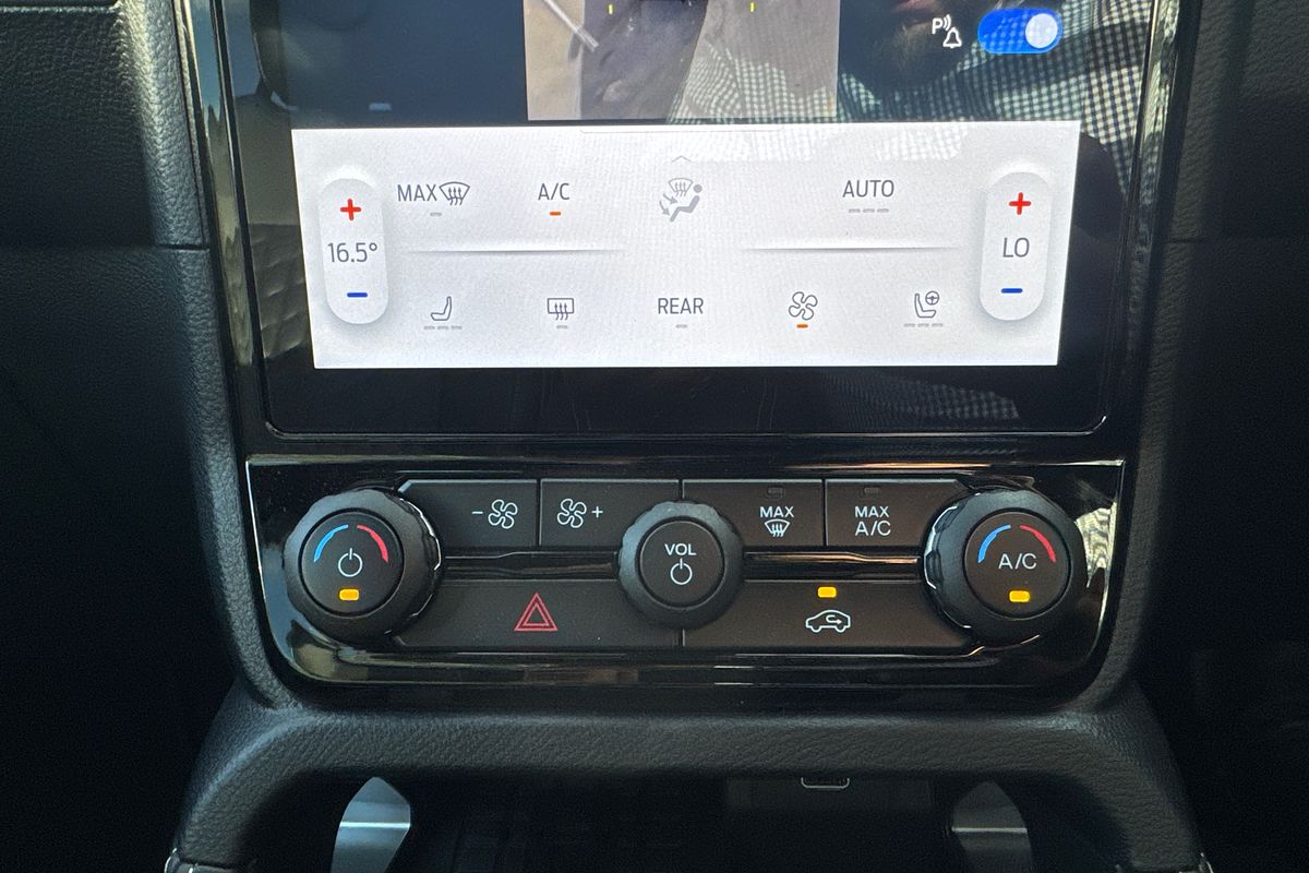 2025 Ford Everest Platinum 3.0L