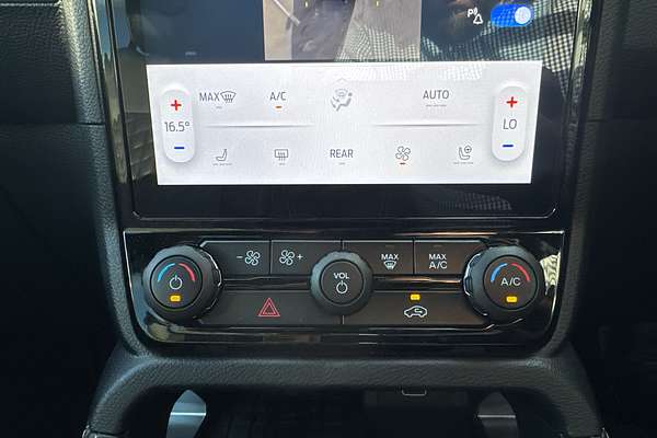 2025 Ford Everest Platinum 3.0L