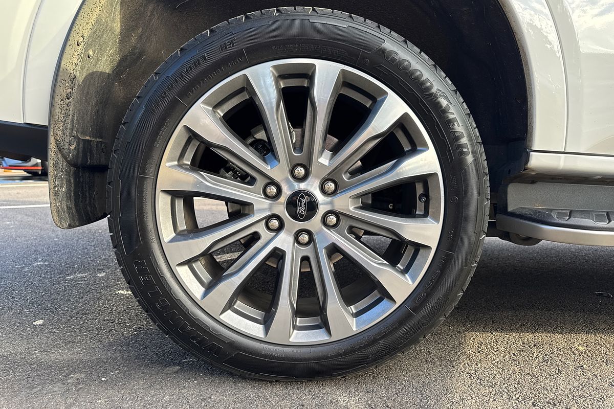 2025 Ford Everest Platinum 3.0L