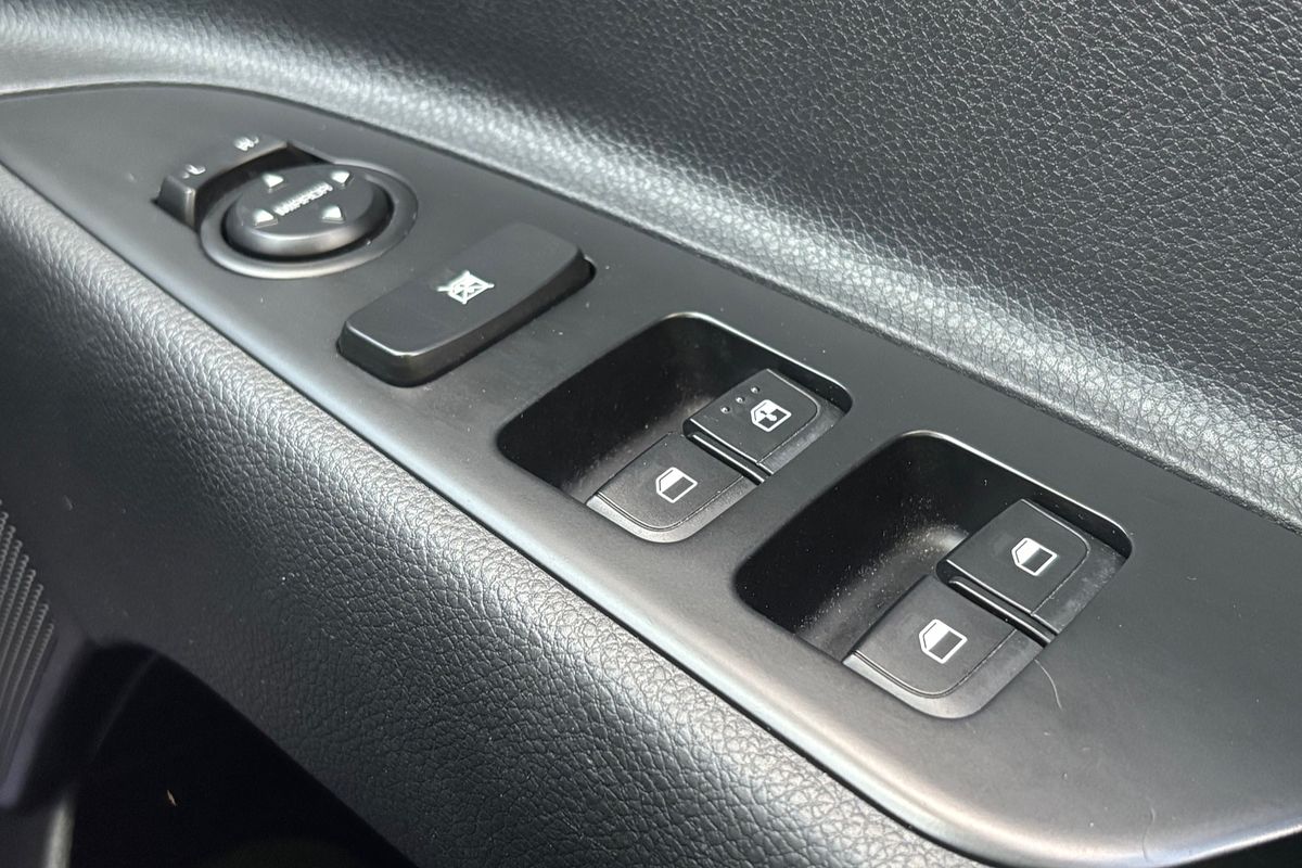 2022 Kia Stonic S YB