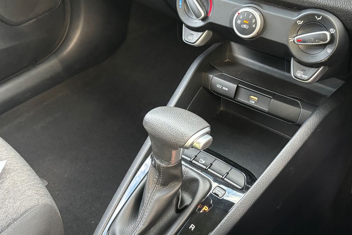 2022 Kia Stonic S YB