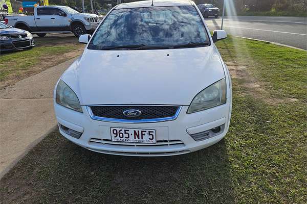 2005 Ford Focus LX LS