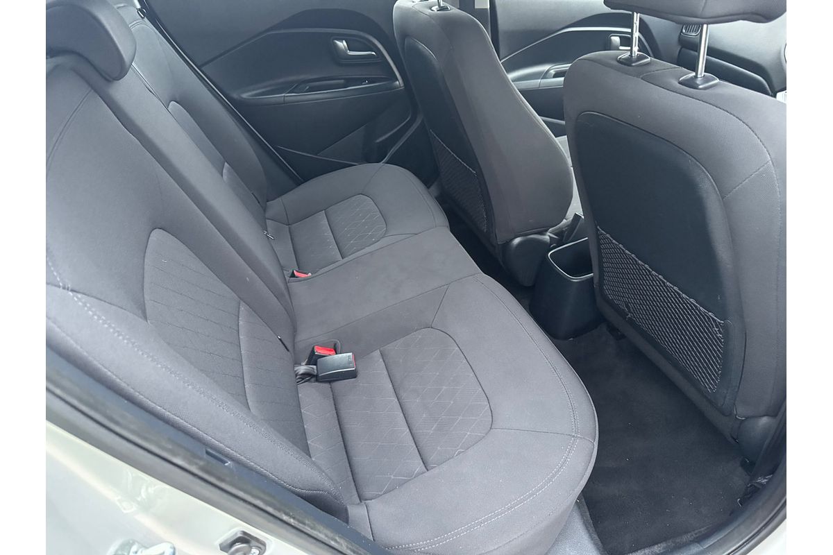 2015 Kia Rio S UB