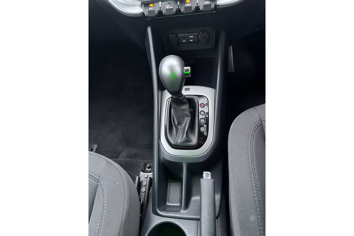 2015 Kia Rio S UB