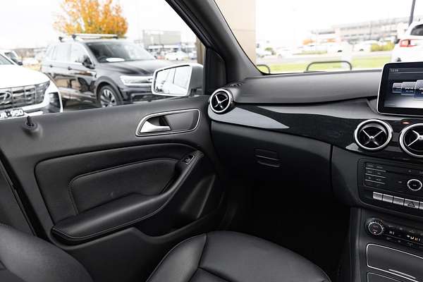 2015 Mercedes-Benz B-Class B200 W246
