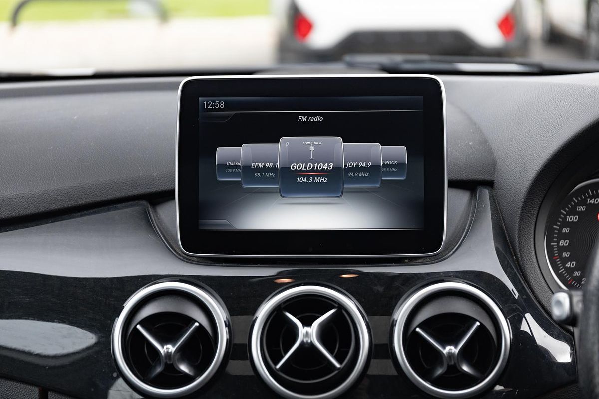 2015 Mercedes-Benz B-Class B200 W246