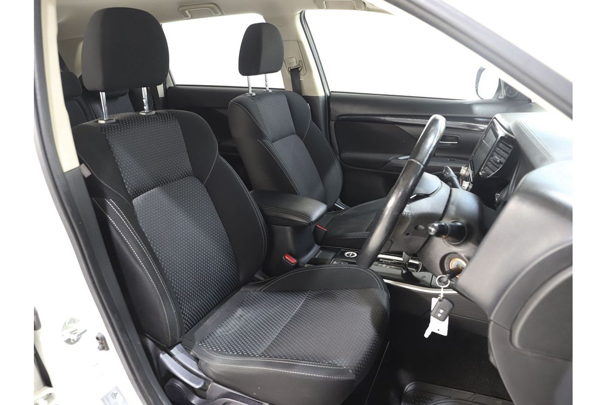 2019 Mitsubishi Outlander ES ZL