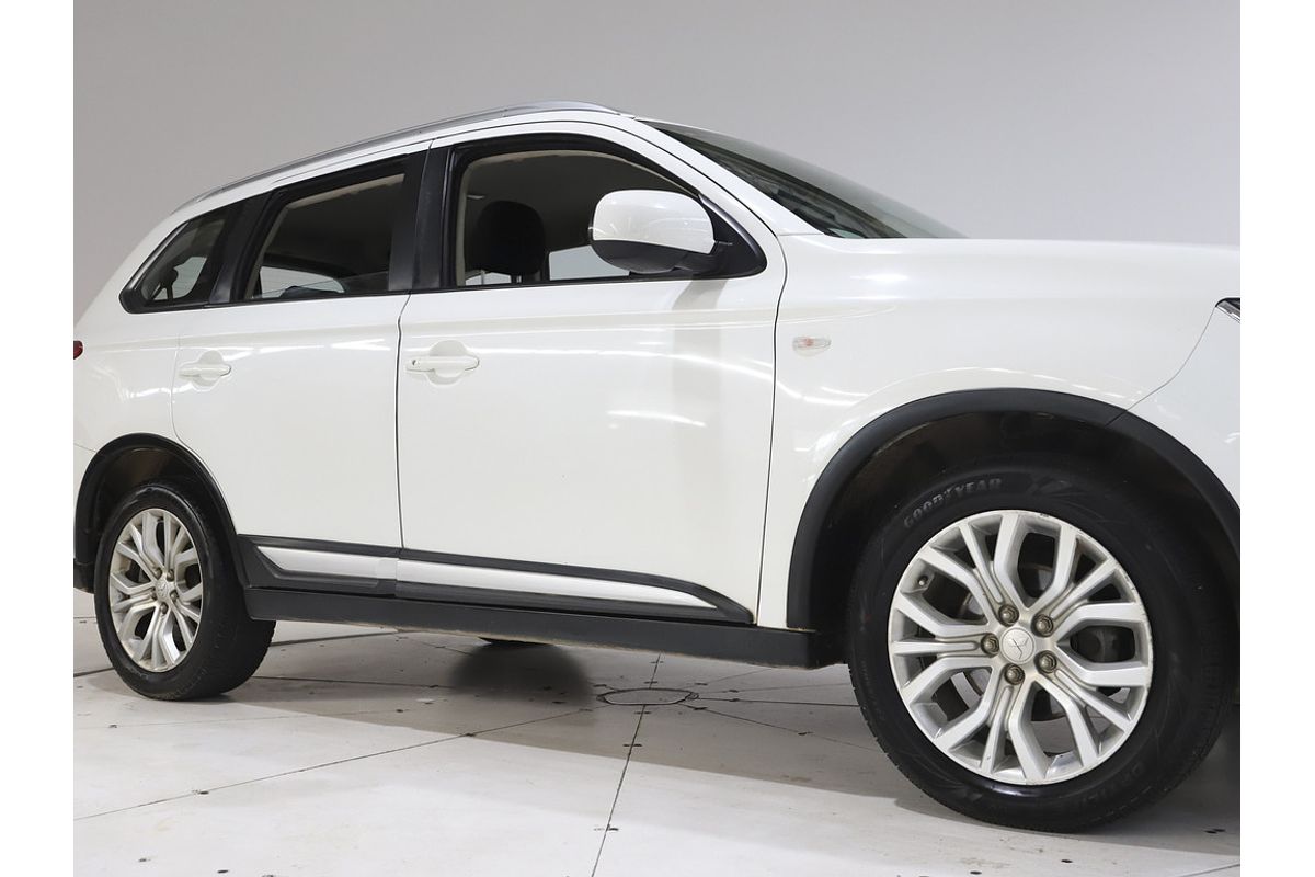 2019 Mitsubishi Outlander ES ZL