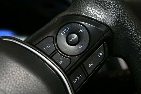 2019 Toyota Camry Ascent ASV70R