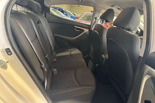 2013 Hyundai Elantra Active MD2
